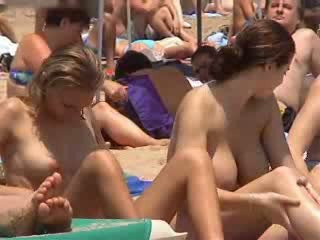 Real voyeur beach titties